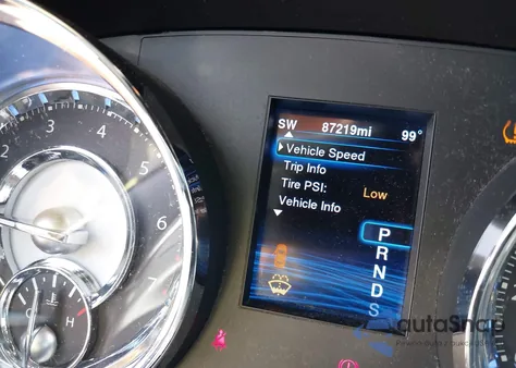 2014 Chrysler 300 S z USA, uszkodzony, nr VIN 2C3CCABG7EH264604